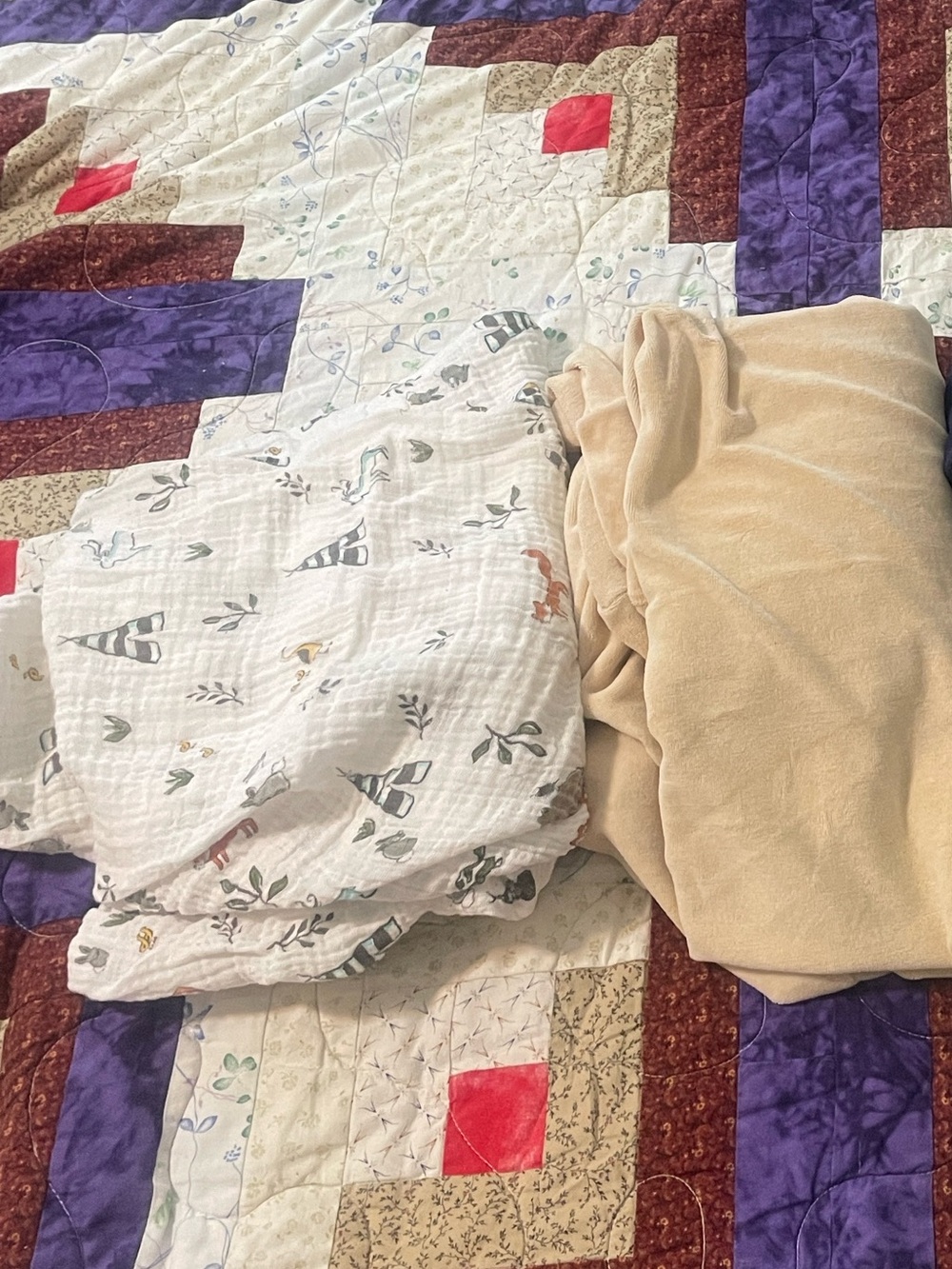 Crib fitted sheets